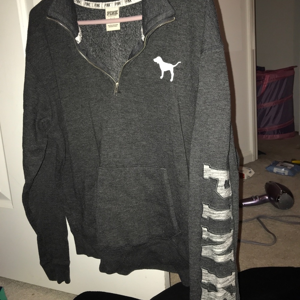 Love Pink sweatshirt (quarter zip)
